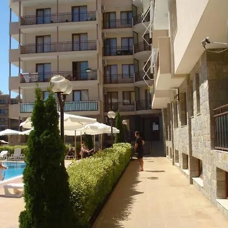 однокомнатные Summer Breeze 207 Apartament *
